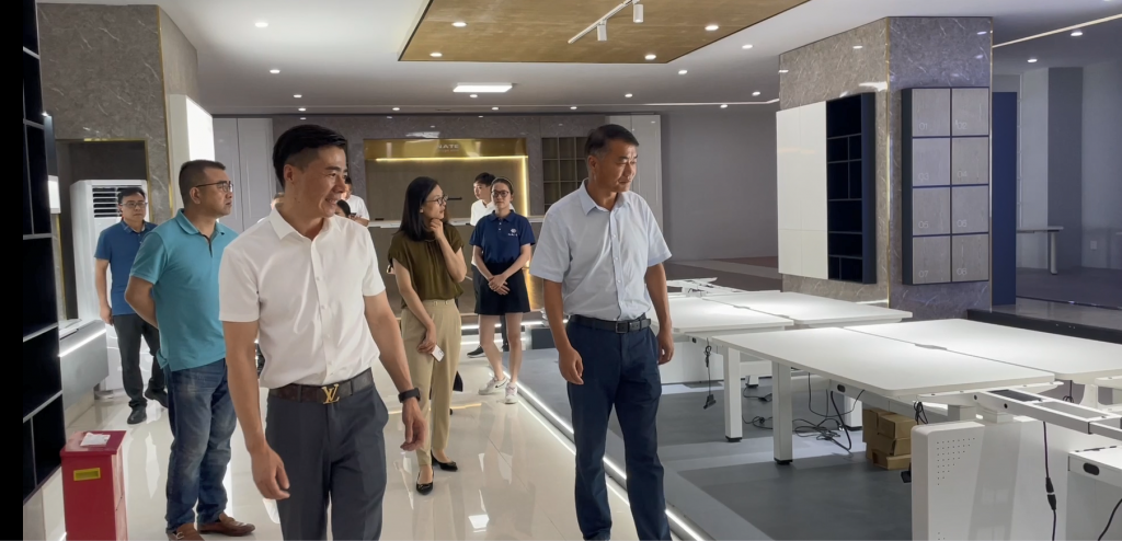 浙江省、紹興市貿促會和嵊州市商務局一行蒞臨耐特驅動調研指導